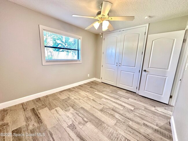 Building Photo - 918 Bluewater Dr