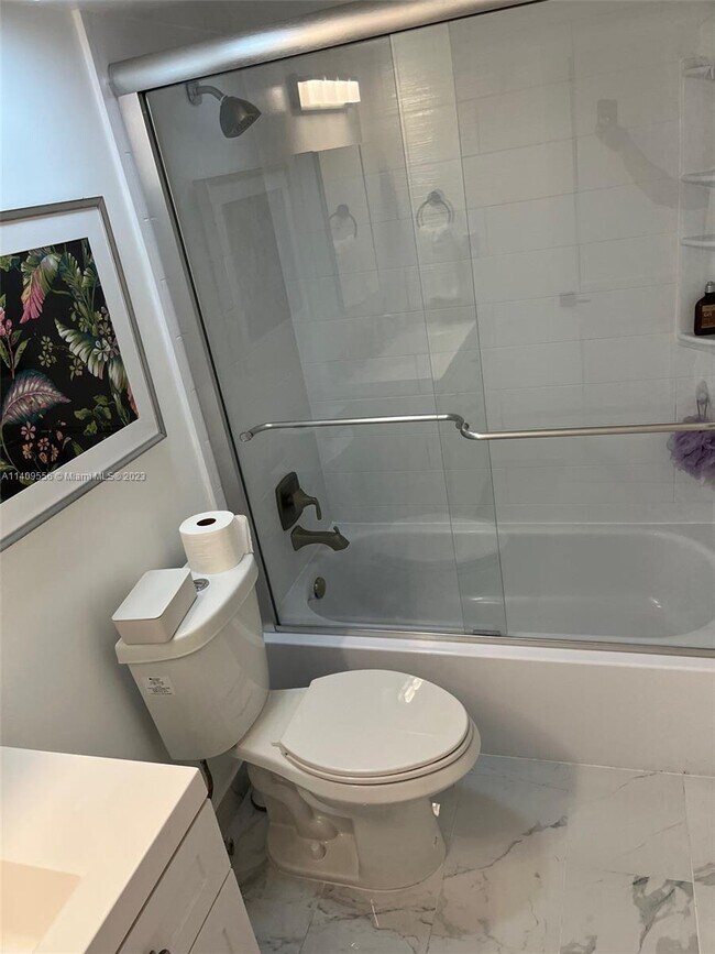 Building Photo - 13155 Ixora Ct