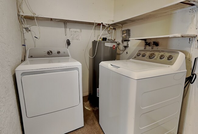 Building Photo - 15696 Bolesta Rd