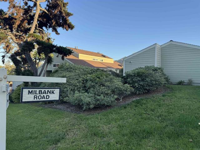 Building Photo - 1837 Milbank Rd