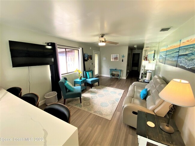 Building Photo - 8759 Banyan Way