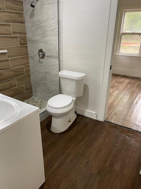 Building Photo - 726 SE 20th St