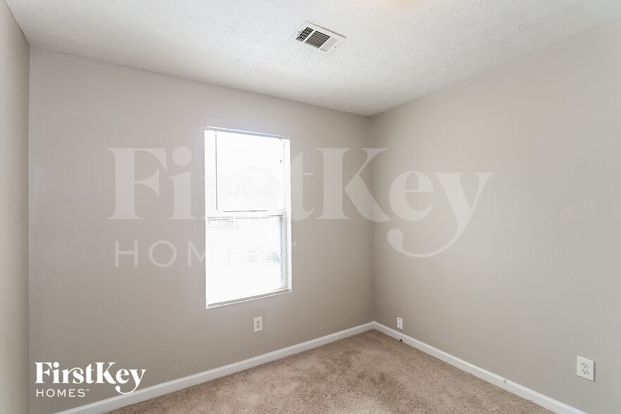 Building Photo - 5629 Norman Dr