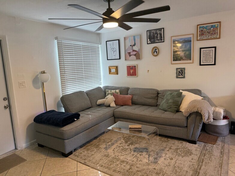 living room - 688 Forrest Dr