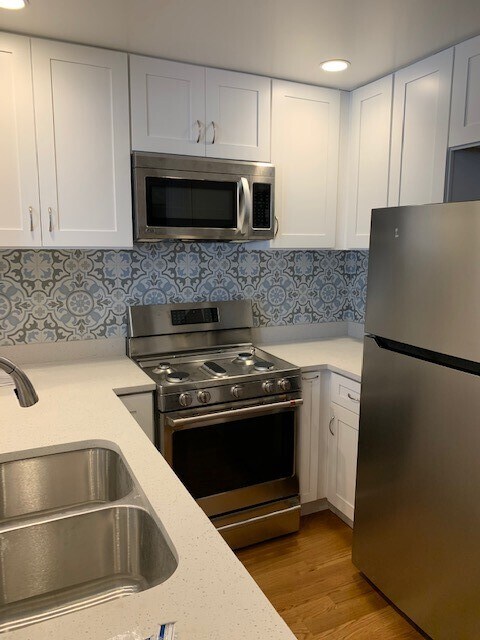 Building Photo - 1948 S Desplaines St