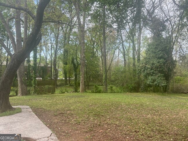 Building Photo - 1397 Peachcrest Rd