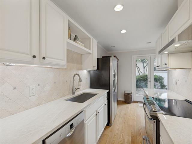 Building Photo - 7617 Riverbrook Dr