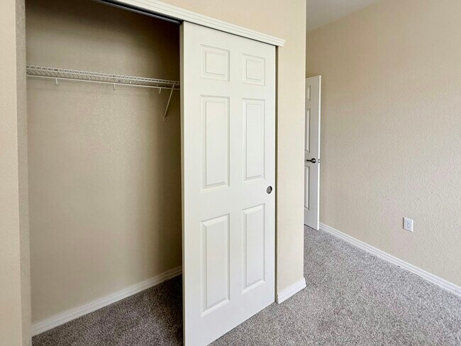 Building Photo - 9434 Ashbury Cir