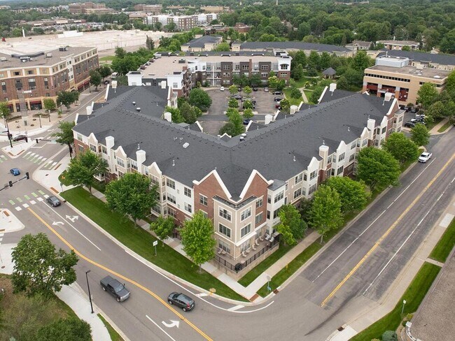 Building Photo - 3600 Wooddale Ave S