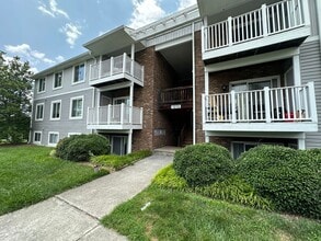 Building Photo - Close to VT Campus