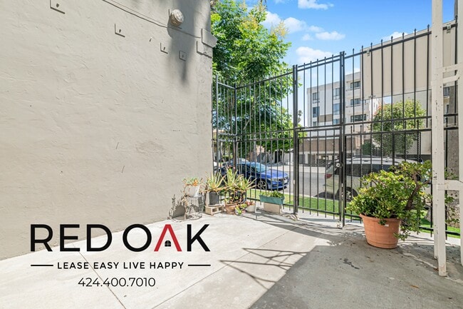 Building Photo - 535 S Gramercy Pl