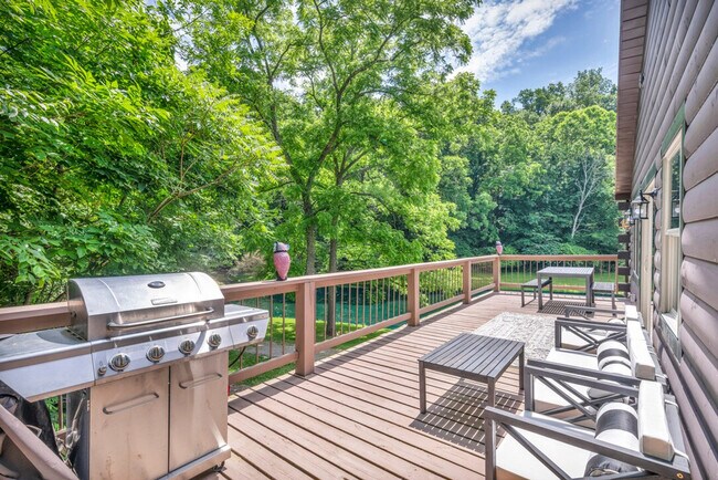 Building Photo - 23120 Bates Rd