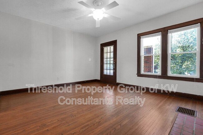 Building Photo - 1126 Northwest Blvd