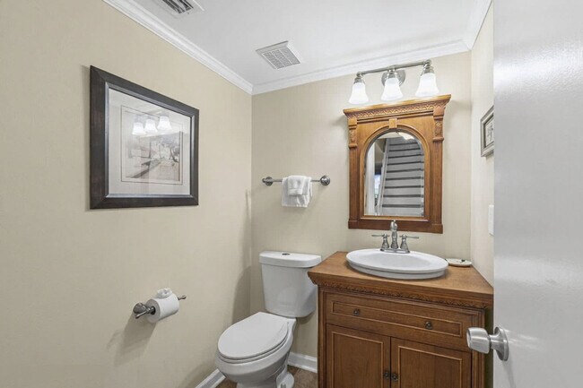 Building Photo - 890-A1A A1A Beach Blvd