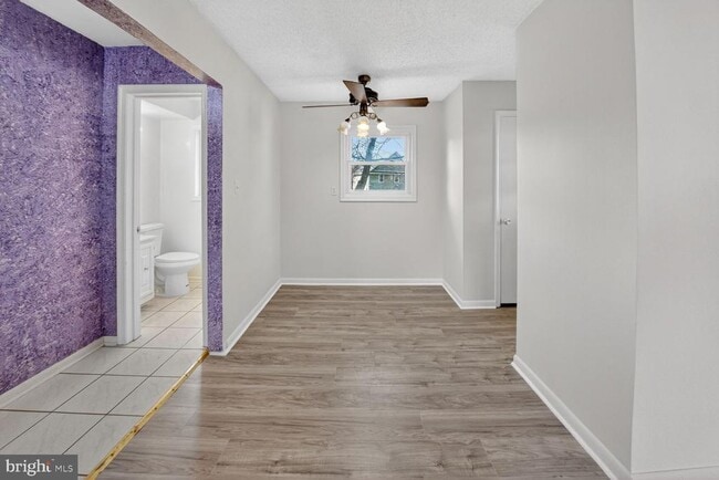 Building Photo - 2890 Balmoral Dr