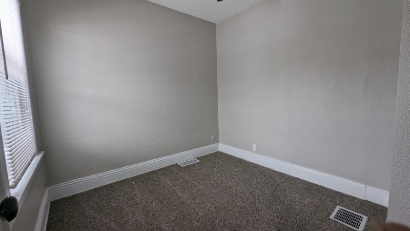 Building Photo - 4107 Flora Ave