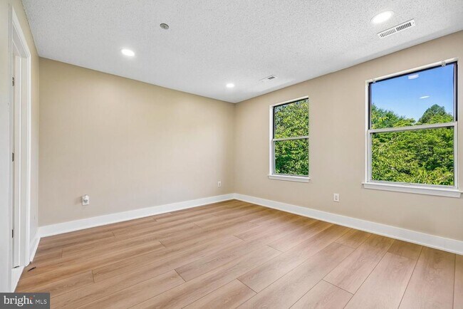 Building Photo - 12904 Churchill Ridge Cir