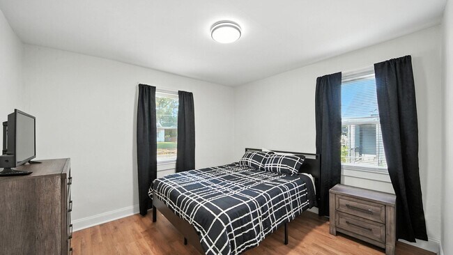 Building Photo - 3236 Allison Ave