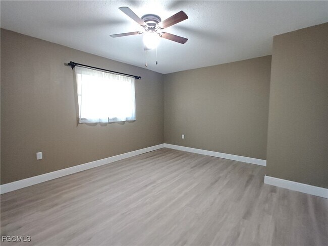 Building Photo - 1848 Winkler Ave