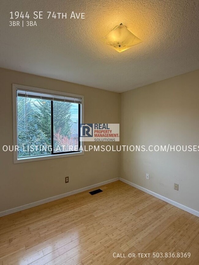 Building Photo - 1944 SE 74th Ave