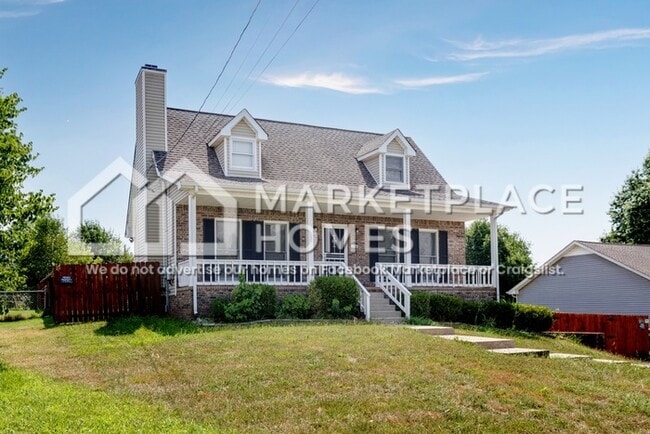 Building Photo - 416 Sandburg Dr