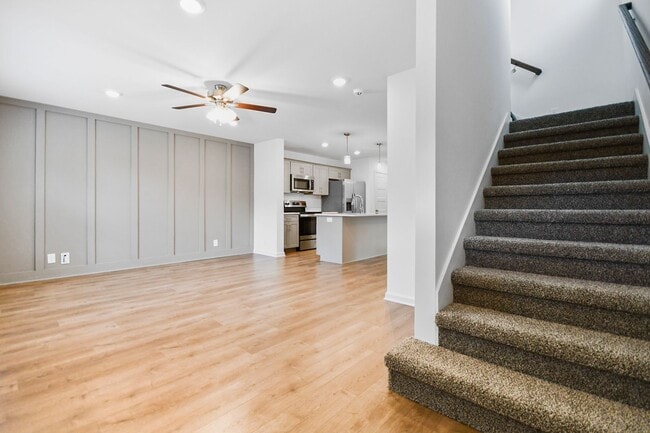 Building Photo - Pet Friendly Three Bedroom!