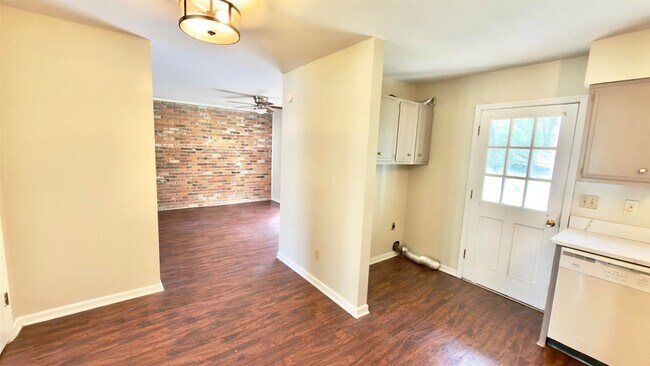 Building Photo - 379 Dove Valley Rd