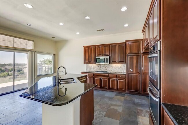 Building Photo - 7313 Lookout Bluff Terrace