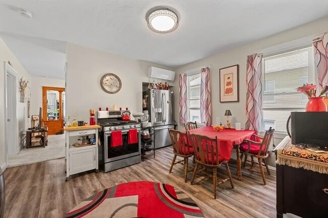 Building Photo - 97 Courtland St