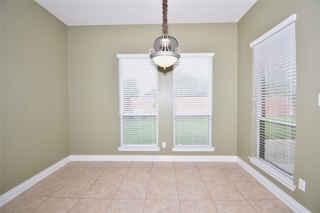 Building Photo - 14319 Hancock Elm St