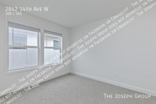 Building Photo - 2842 14th Ave W
