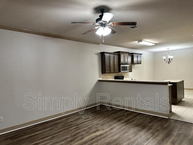 Building Photo - Jack Finney Blvd 6921 - 1