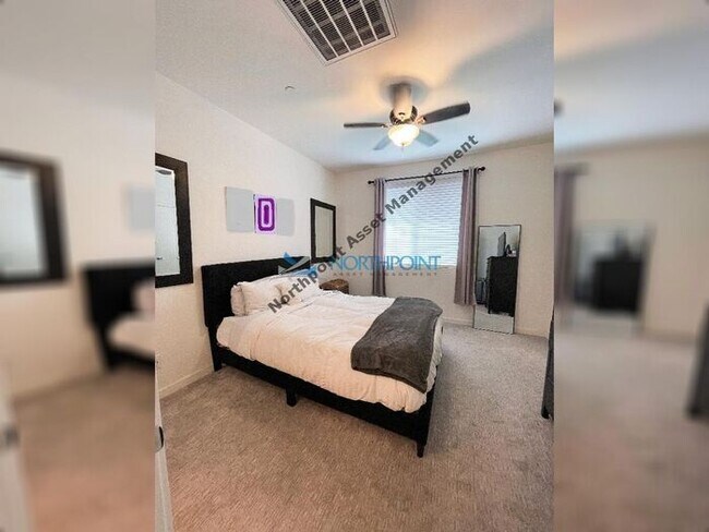 Building Photo - 2BR/2.5BA Condo w/ A/C + In-Unit W/D in The Mill at Broadway