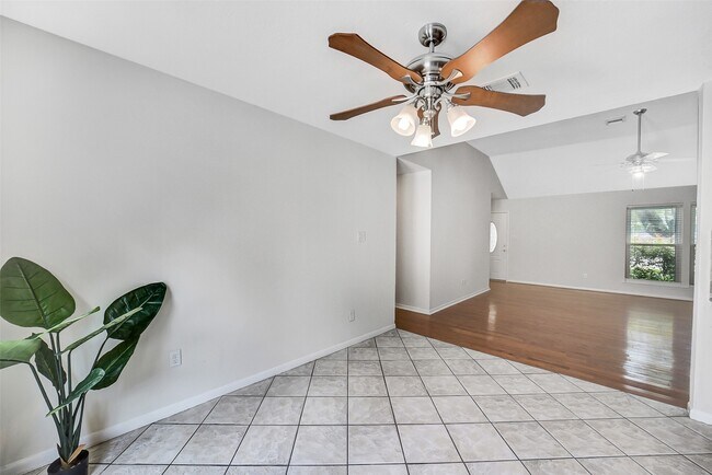 Building Photo - 1123 Comstock Springs Dr