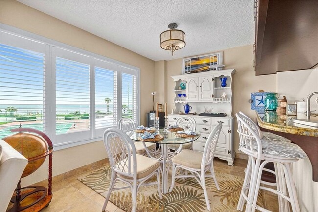 Building Photo - 3600 S Ocean Shore Blvd