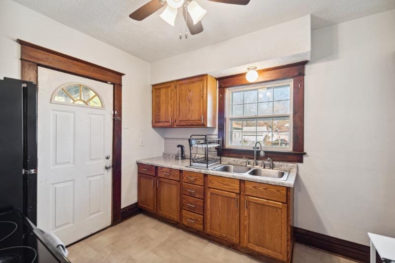 Building Photo - 1800 Herbert St