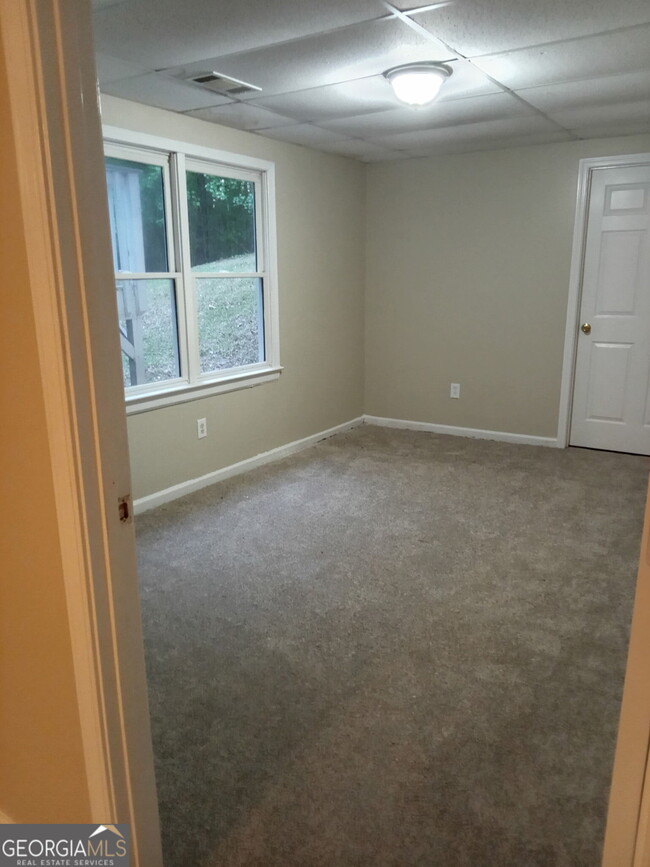 Building Photo - 3213 Southridge