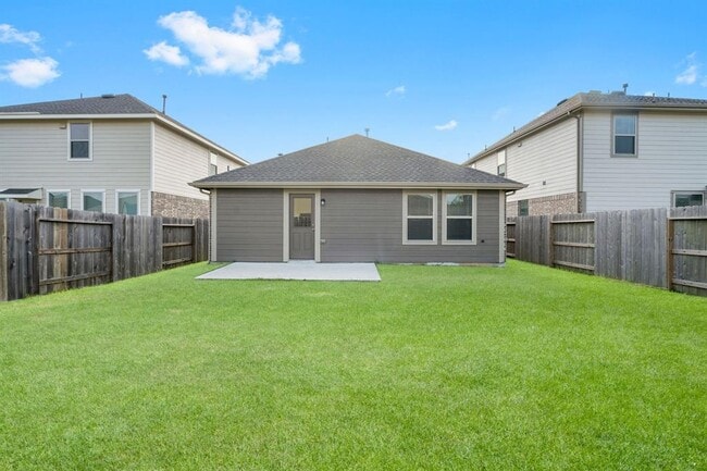 Building Photo - 23724 Woodgreen Terrace Dr