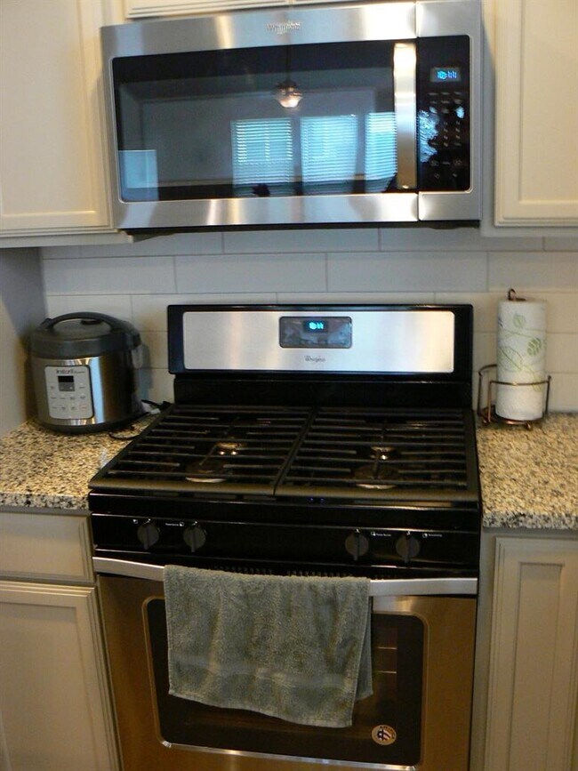 Building Photo - 5900 Bucine Cv