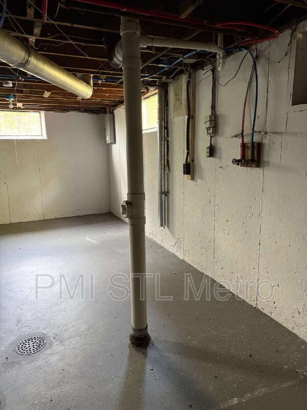 Building Photo - 205 Grampian Rd