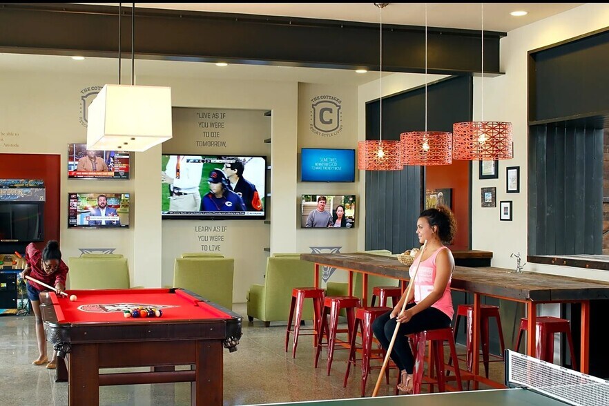 Building Photo - 2912 Mulberry St SE