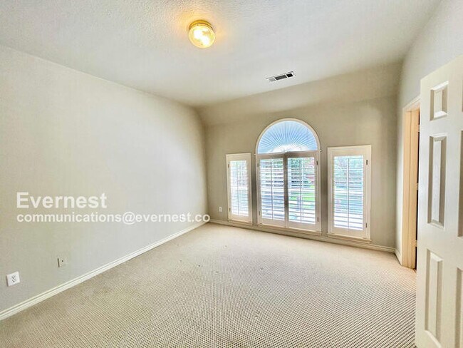 Building Photo - 3405 Grand Mesa Dr