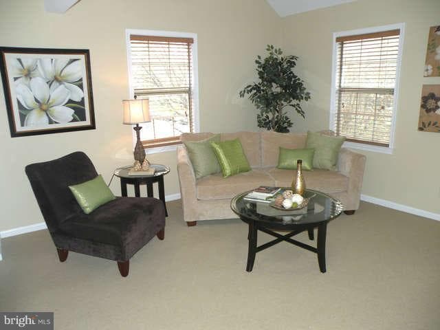 Building Photo - 601 Bashford Ln