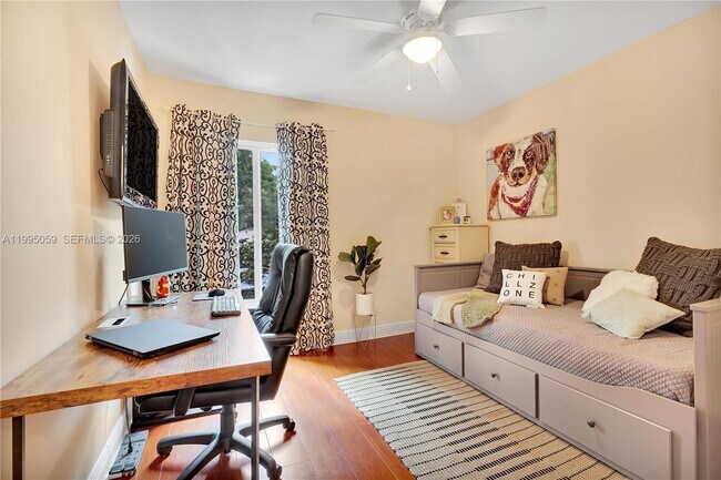 Building Photo - 1610 W Sandpiper Cir