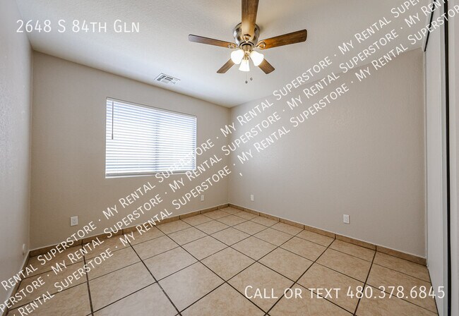 Building Photo - 2648 S 84th Gln