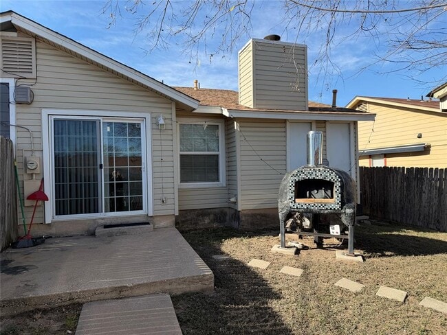 Building Photo - 16105 Fitchburg Cir