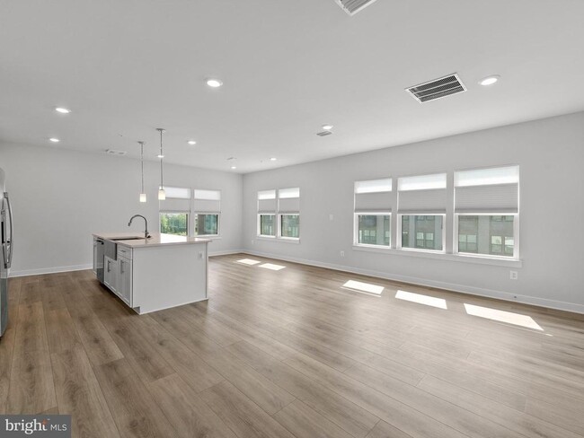 Building Photo - 12865 Mosaic Pk Wy