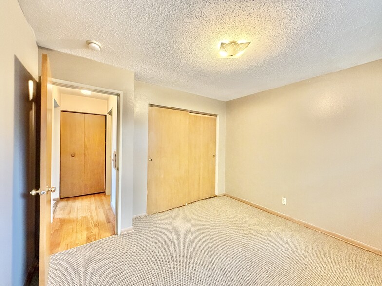 Building Photo - 625 Vera Ct