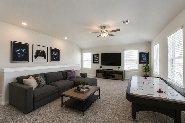 Building Photo - 8515 Lake Groove Ln
