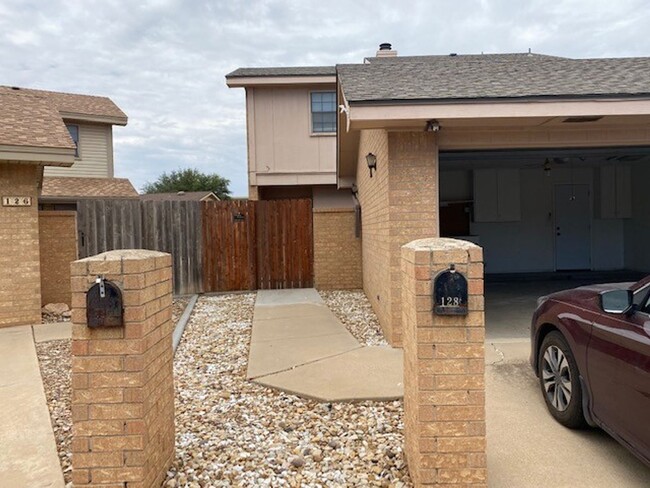 Building Photo - For Lease - 128 Partridge Park Odessa, TX